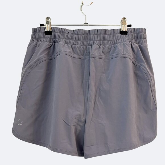 BEYOND YOGA - Stretch Woven In Stride Lined Shorts - Cloud Grey - Large - Picture 7 of 10